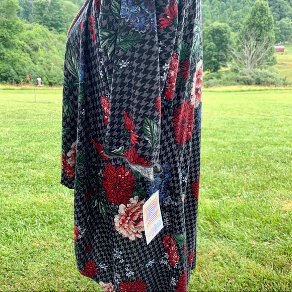 LuLaRoe Shirley Houndstooth Floral Kimono SM NWT - Picture 7 of 10